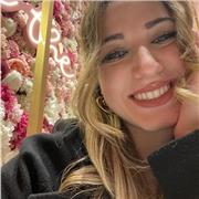 Insegnante di scienze umanistiche e altro, laureata in scienze dell’educazione